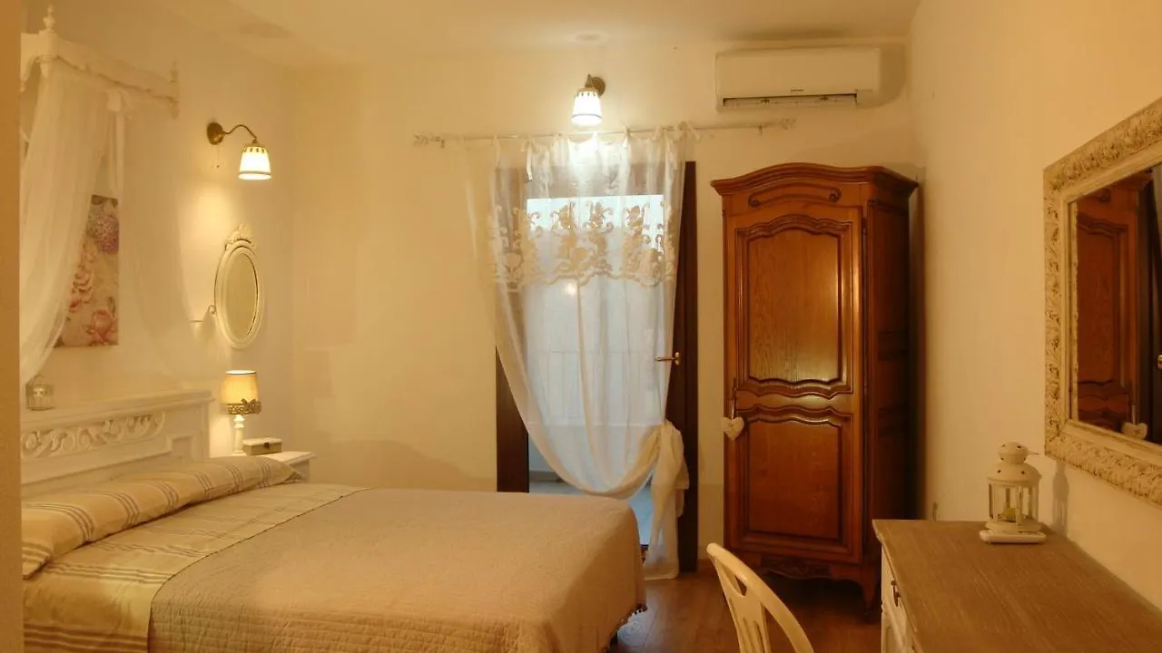 La Barchetta Suite أروسييْ شقة
